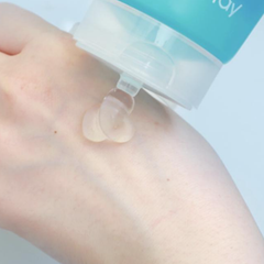 FARM STAY Hyaluronic Acid Multi Aqua Soothing Gel 200ml (3 Options)