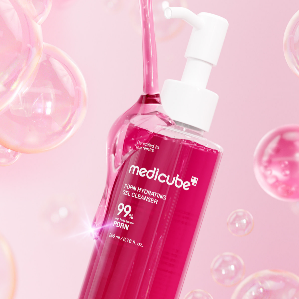 Medicube PDRN Gel-to-Foam Cleanser 200 ml (3 Options)