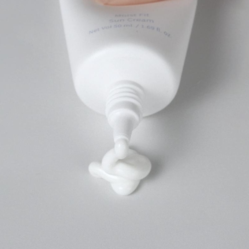 Eiio Moist Fit Sun Cream SPF 50+/PA++++ 50mL (3 Options)